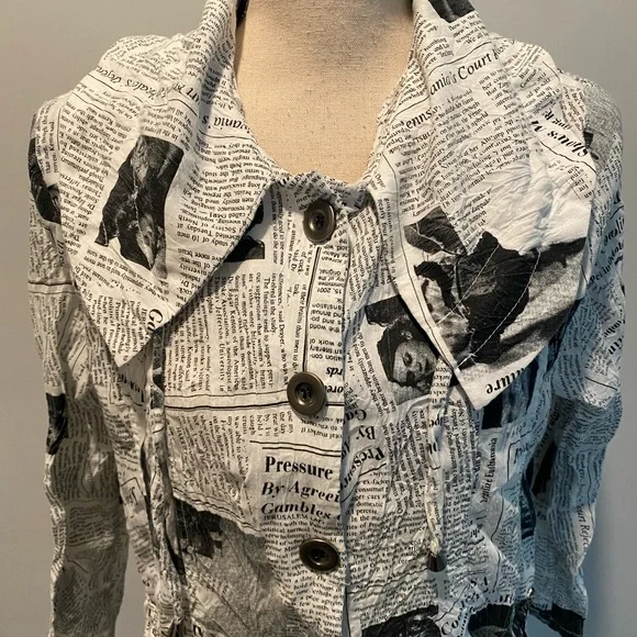 Ki Meng Newspaper Print Art to Wear Crinkle Jacket Blouse Top Womens sz Medium - Picture 5 of 10